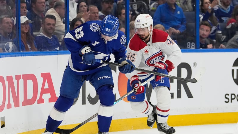Canadiens lead Lightning after one period in Game 1 of playoff series