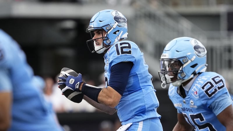 Kelly throws four TDs — and four interceptions — in Argos’ win over Redblacks