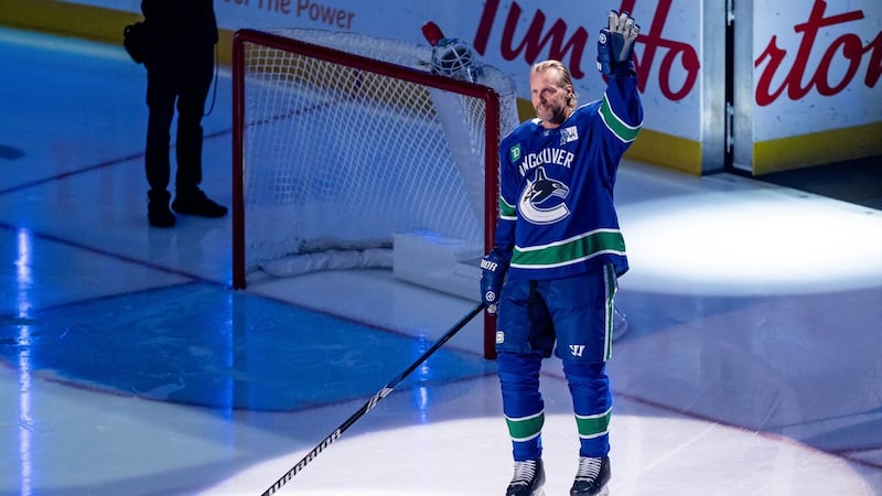 Canucks add Edler to front office staff