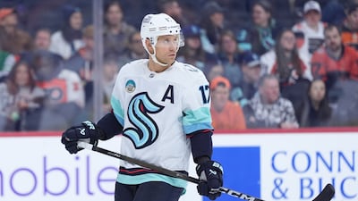 Avs add F Schwartz, D Juulsen in free-agent deals