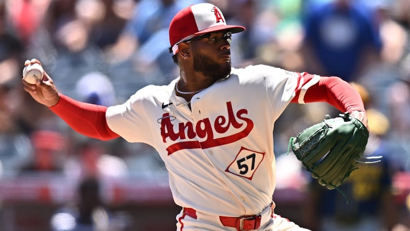 Ureña throws three-hit ball for six innings while Meckler provides the offence as Angels beat Brewers