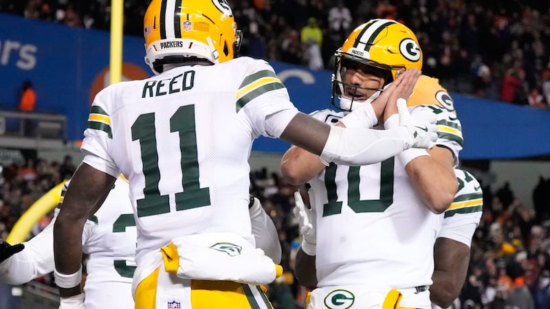 Packers-Cowboys set for high-scoring affair on SNF? Teeing up NFL Week 6 with picks, predictions and more