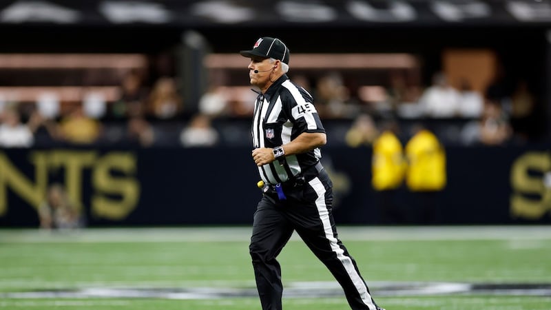 NFL Referees Association says it will challenge severity of suspensions of two officials