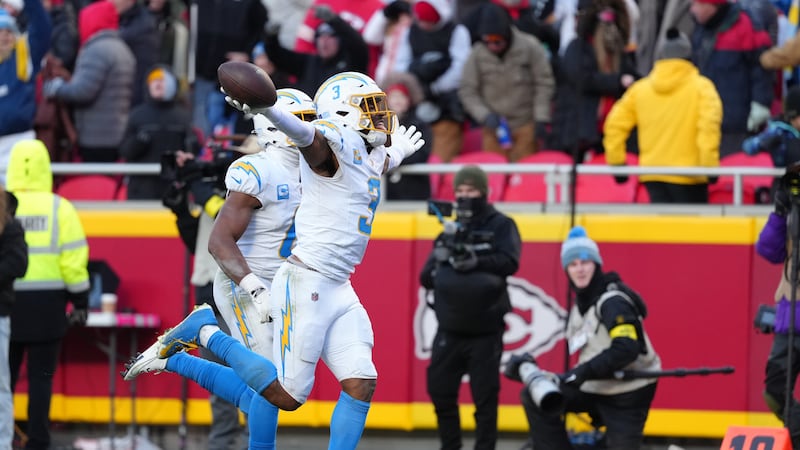 Chargers make James NFL’s highest-paid safety again