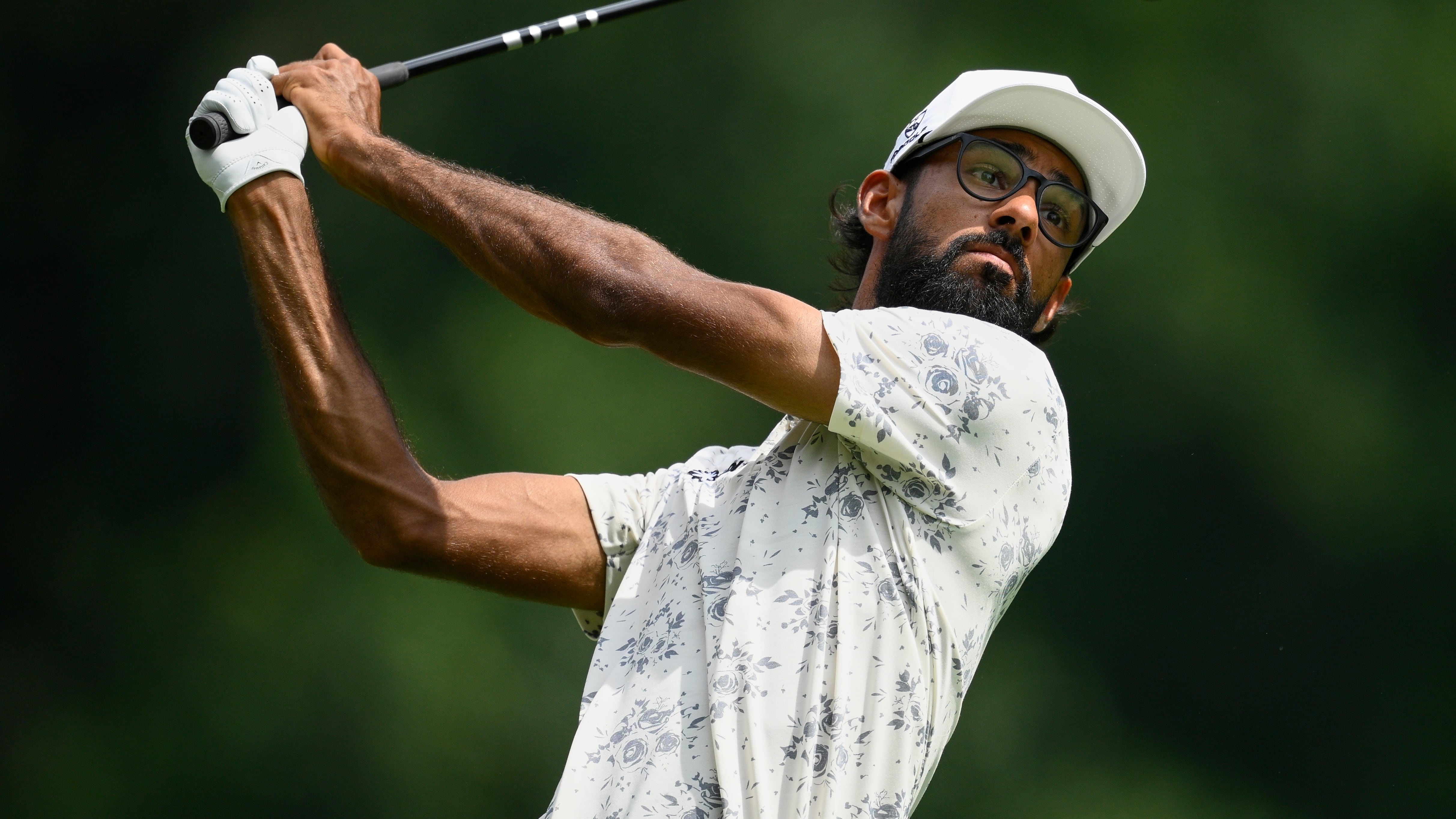 358416 Akshay Bhatia wins car with hole-in-one at BMW Championship