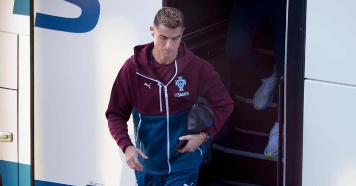 Ronaldo Suspended 30 Days and Fined for Walking Out on Portugal Camp