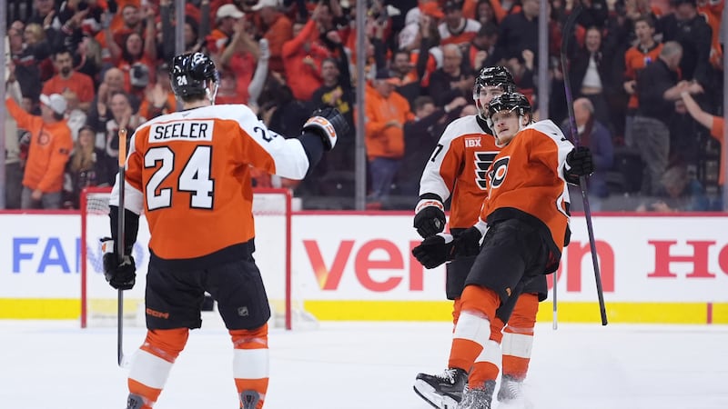 Flyers top Penguins to take 3-0 lead in first-round series