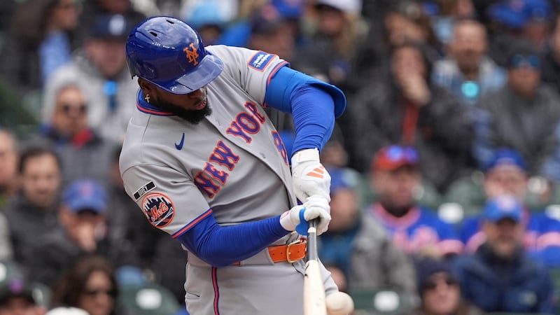 Mets place Robert Jr. (back) on IL
