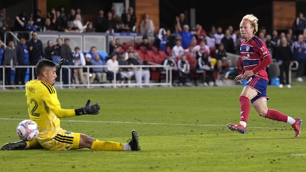Sarver scores in stoppage time, Dallas hands Earthquakes 2nd straight loss