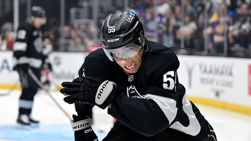 Kings F Byfield suffers upper-body injury