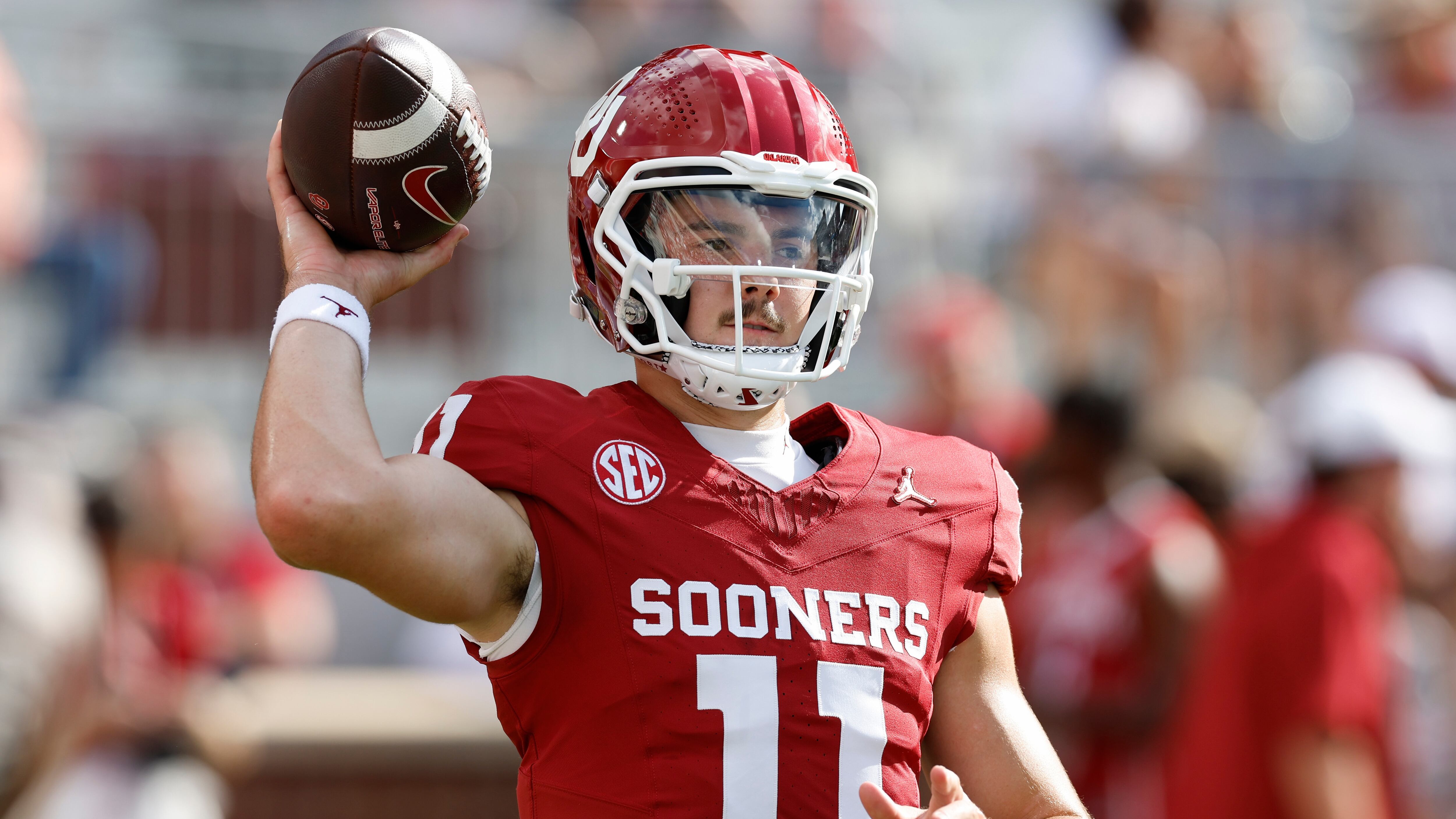 Report: Oklahoma Sooners transfer QB Jackson Arnold signs with Auburn ...