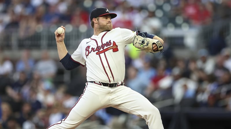 Elder pitching like an All-Star again for Braves