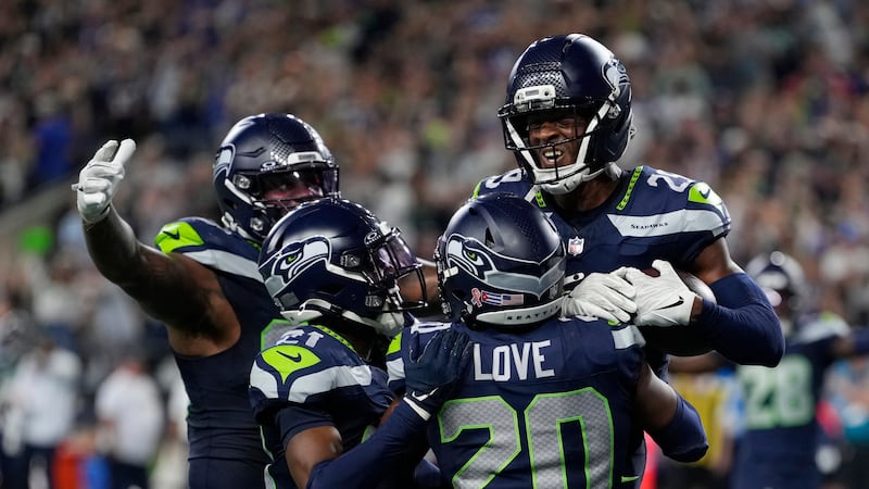 Seahawks pick off Maye three times to beat Patriots in Super Bowl rematch