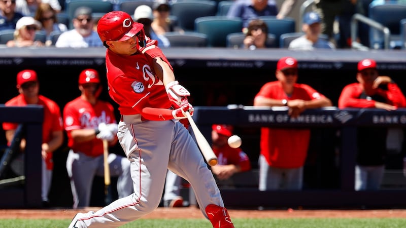 Stewart ties career high with six RBIs and Reds rout Yankees