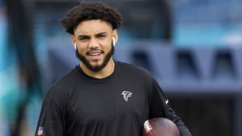 London signs $141 million extension with Falcons, then vows to earn every dollar