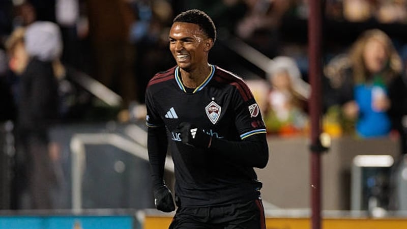Whittaker scores in 81st minute and Rapids beat conference-leading Whitecaps