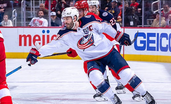 Report: Blue Jackets captain Jenner changes agents as free agency nears