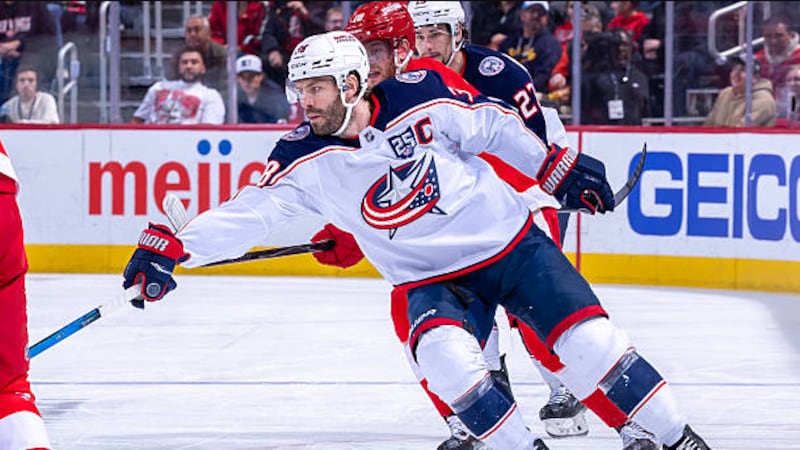Report: Blue Jackets captain Jenner changes agents as free agency nears