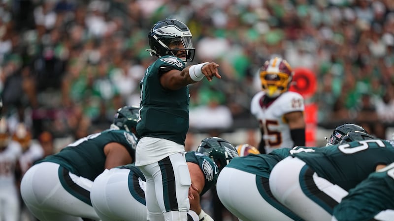 Why NFL offences are going under center more often in 2026