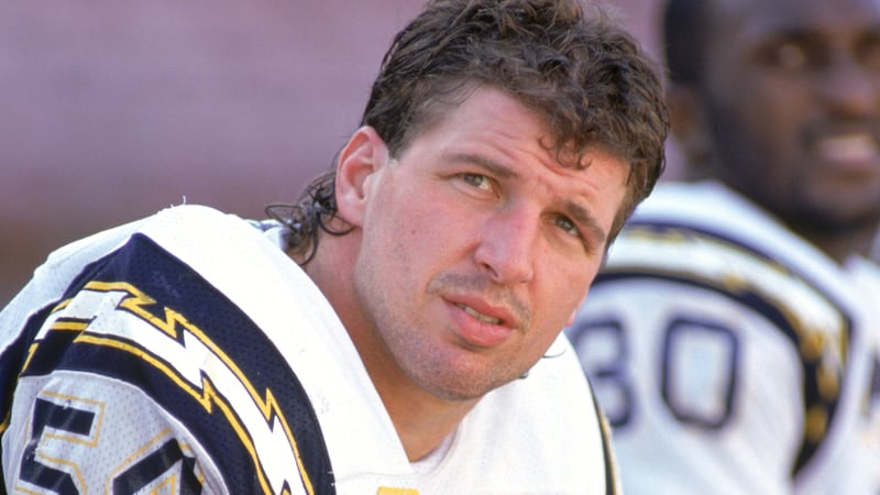 Family: Ex-LB Billy Ray Smith Jr. dies of CTE-caused dementia