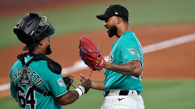 Alcantara gets another save; Hernández, Conine homer as Marlins beat playoff-bound Braves