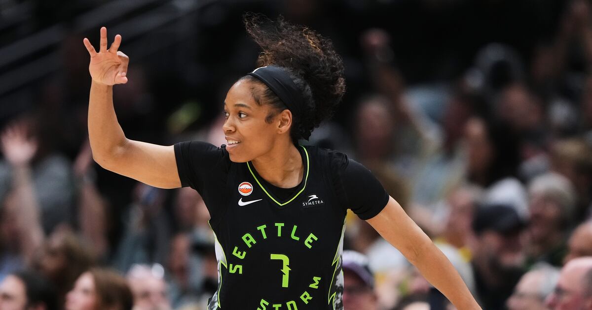 Brown's 3s Power Storm Past Sun