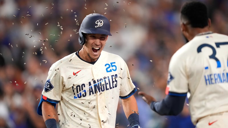 Edman, Hernández lead Dodgers past Nationals in Ohtani’s absence