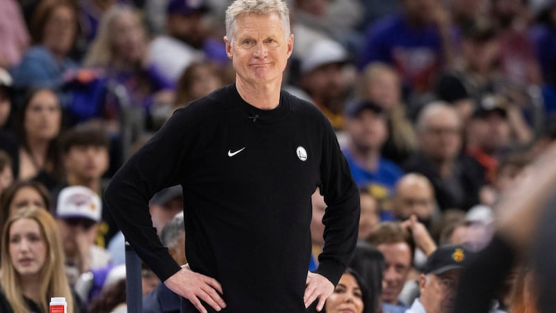 Report: Warriors’ brass meet with Kerr; will reconvene next week