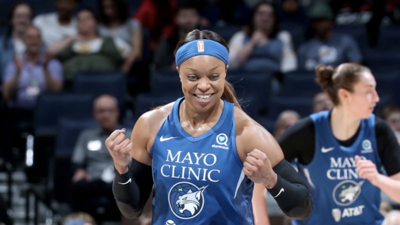 Sims agrees to one-year deal with Wings, agent says