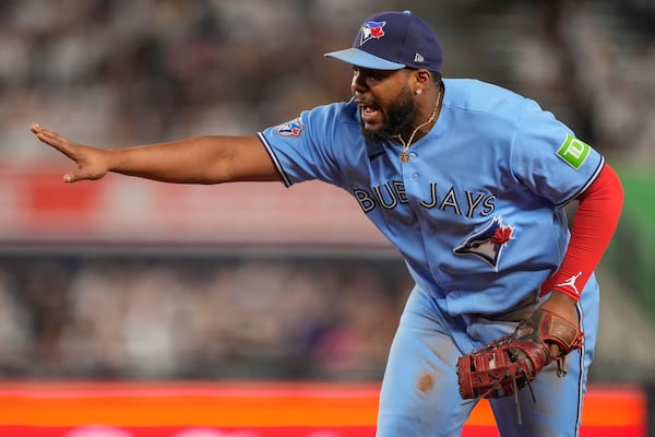 Guerrero Jr. returns to Blue Jays’ lineup after missing last two games with sore elbow