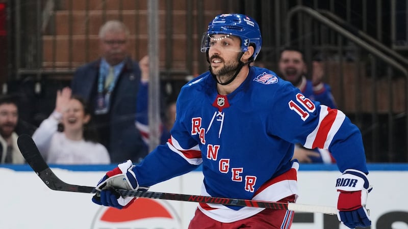 Trocheck switches agents as teams eye him in potential trade