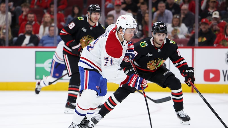 Evans scores twice in Canadiens’ victory over Blackhawks