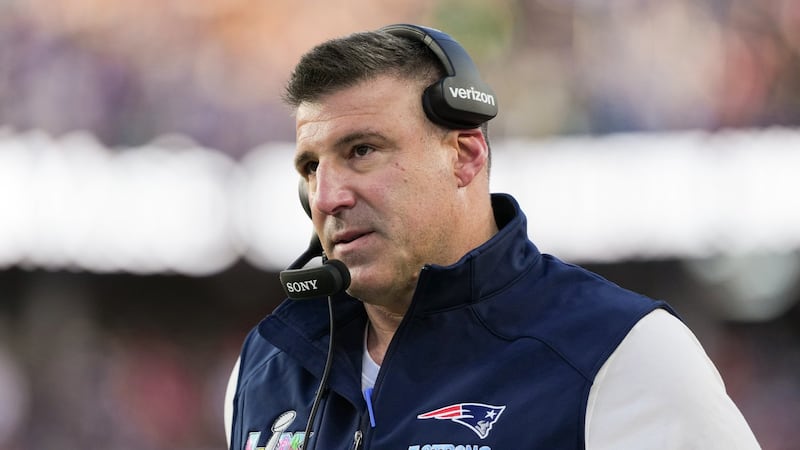 Patriots' Vrabel says starters sitting in order to develop depth
