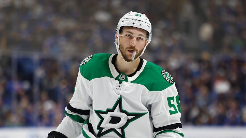 Flyers sign veteran UFA Bunting amid 0-2-2 start to season