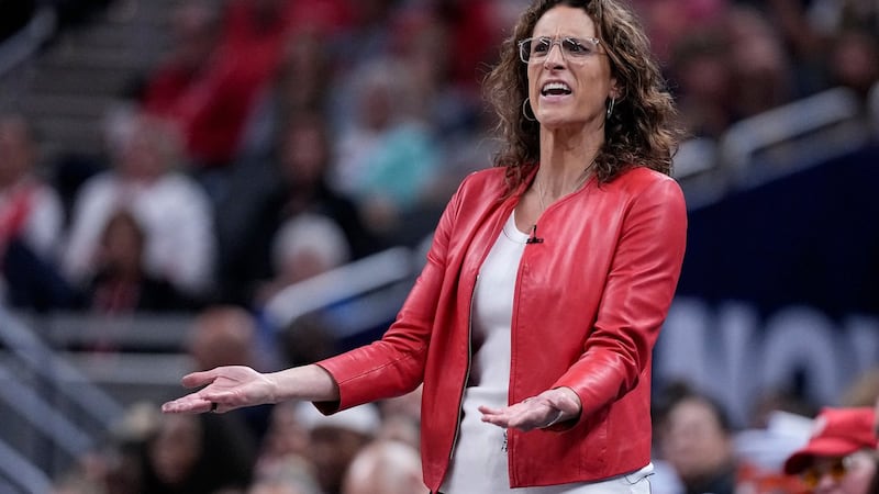 Why Fever coach White has the toughest job in sports
