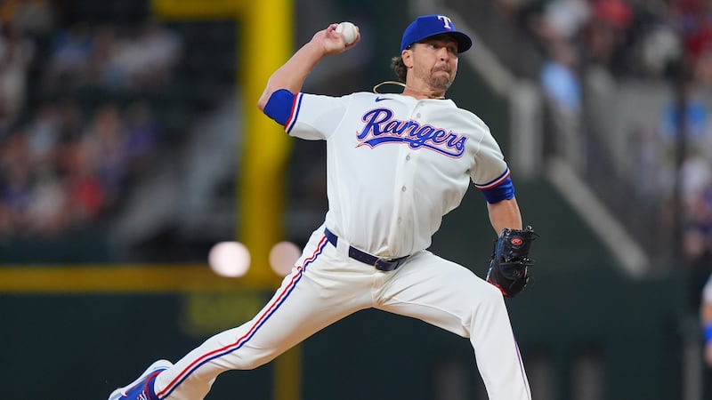 deGrom strikes out nine as Rangers beat Orioles for fourth win in a row