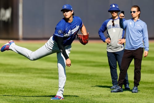 Roberts: Dodgers won’t rush Ohtani’s return to rotation