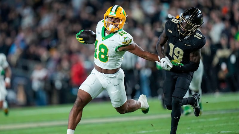 Jets rookie TE Sadiq to miss time after hernia setback