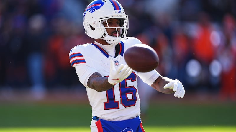 Report: Bills releasing veterans Hardman, Wishnowsky