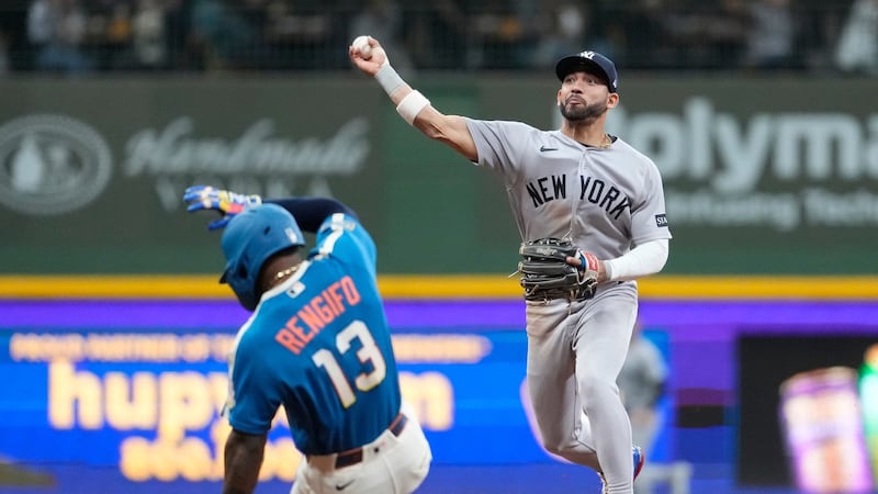 Yankees shortstop Caballero sidelined with finger injury, hopes to avoid injured list