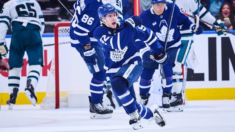 McKenna scores winner, Maple Leafs top Sharks to snap three-game slide