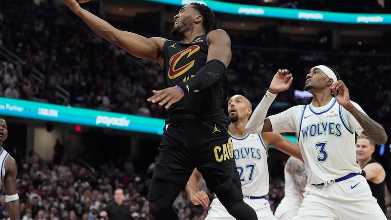 Mitchell, Cavaliers rally back to defeat Timberwolves in overtime