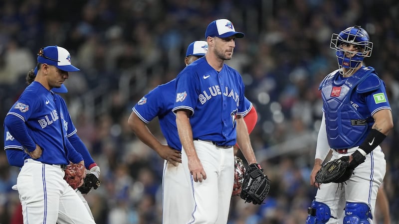 Blue Jays sink to No. 17 in MLB Power Rankings