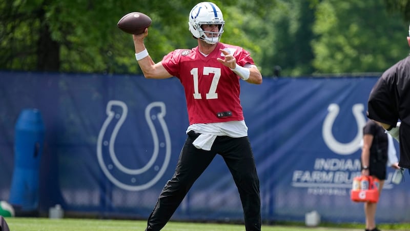 QB Jones eager to be full participant in practice, meanwhile Colts continue to play it safe