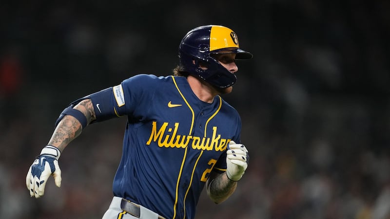 Turang, Hamilton help power Brewers to rout of Tigers