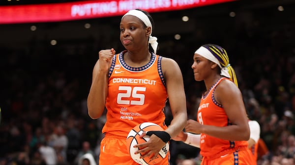Burke’s three-point play in final seconds leads Sun to 1st win of the season, over Storm