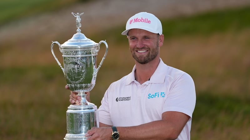 Clark holds on to take home U.S. Open title at Shinnecock Hills