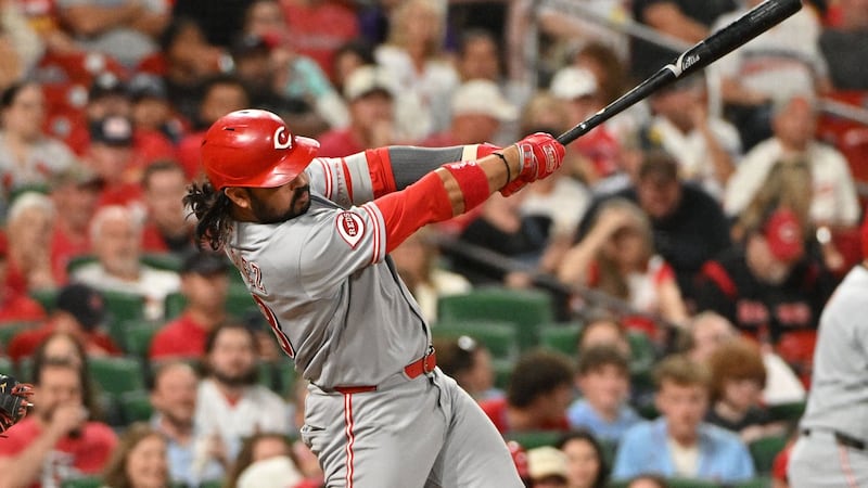 Reds beat Cardinals in extras to win three straight road series for first time since 2023