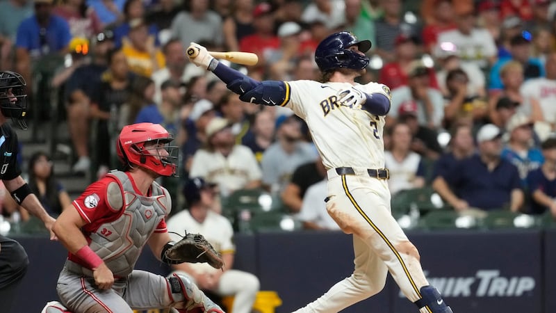 Ortiz homer gives Brewers comeback win over Reds