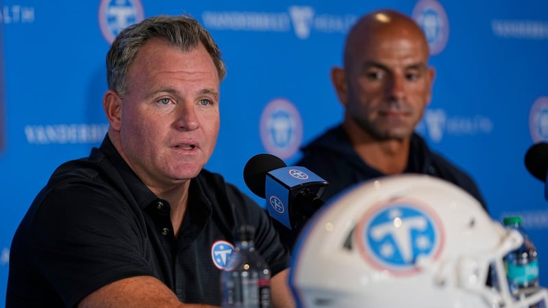 No predictions, just urgency as Saleh’s Titans start camp after another 3-14 reset